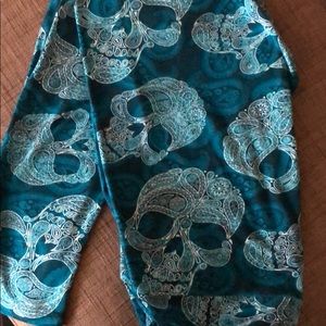 SOLD-Lularoe TC skull leggings-teal-